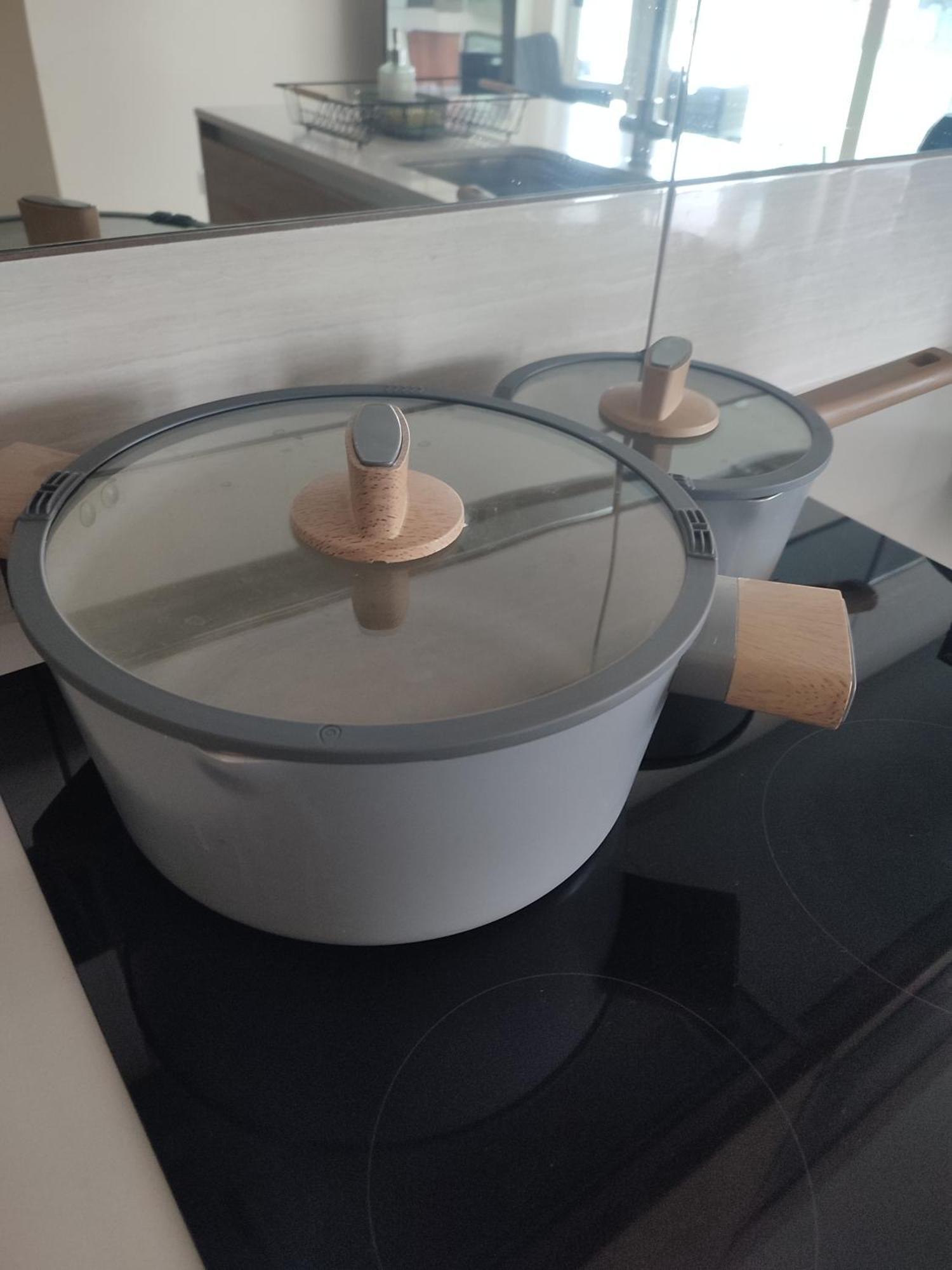2 Bedroom 2 Bath 1 Ensuite In Roya Asenal Beautiful Views & Parking 伦敦 外观 照片