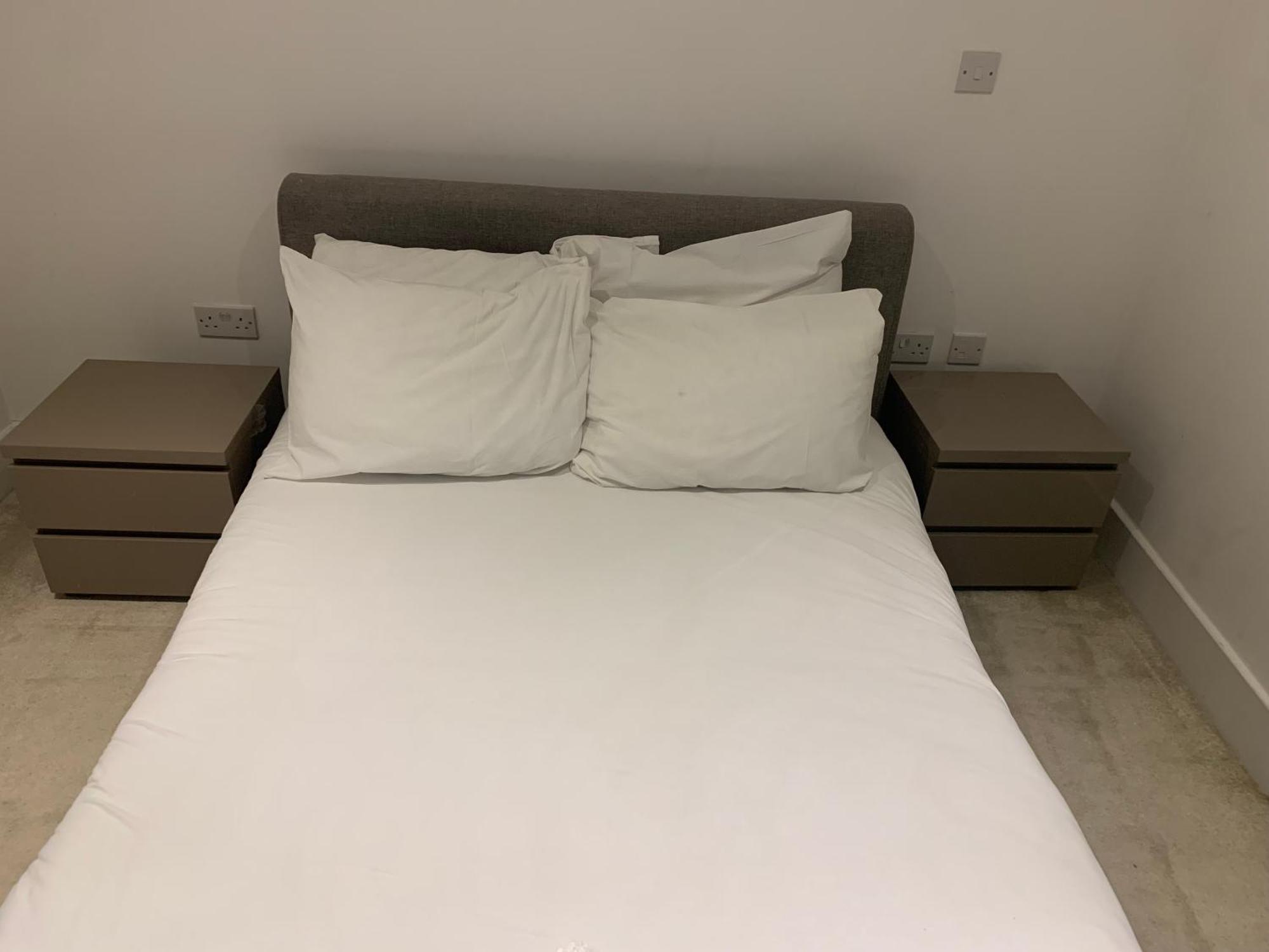 2 Bedroom 2 Bath 1 Ensuite In Roya Asenal Beautiful Views & Parking 伦敦 外观 照片