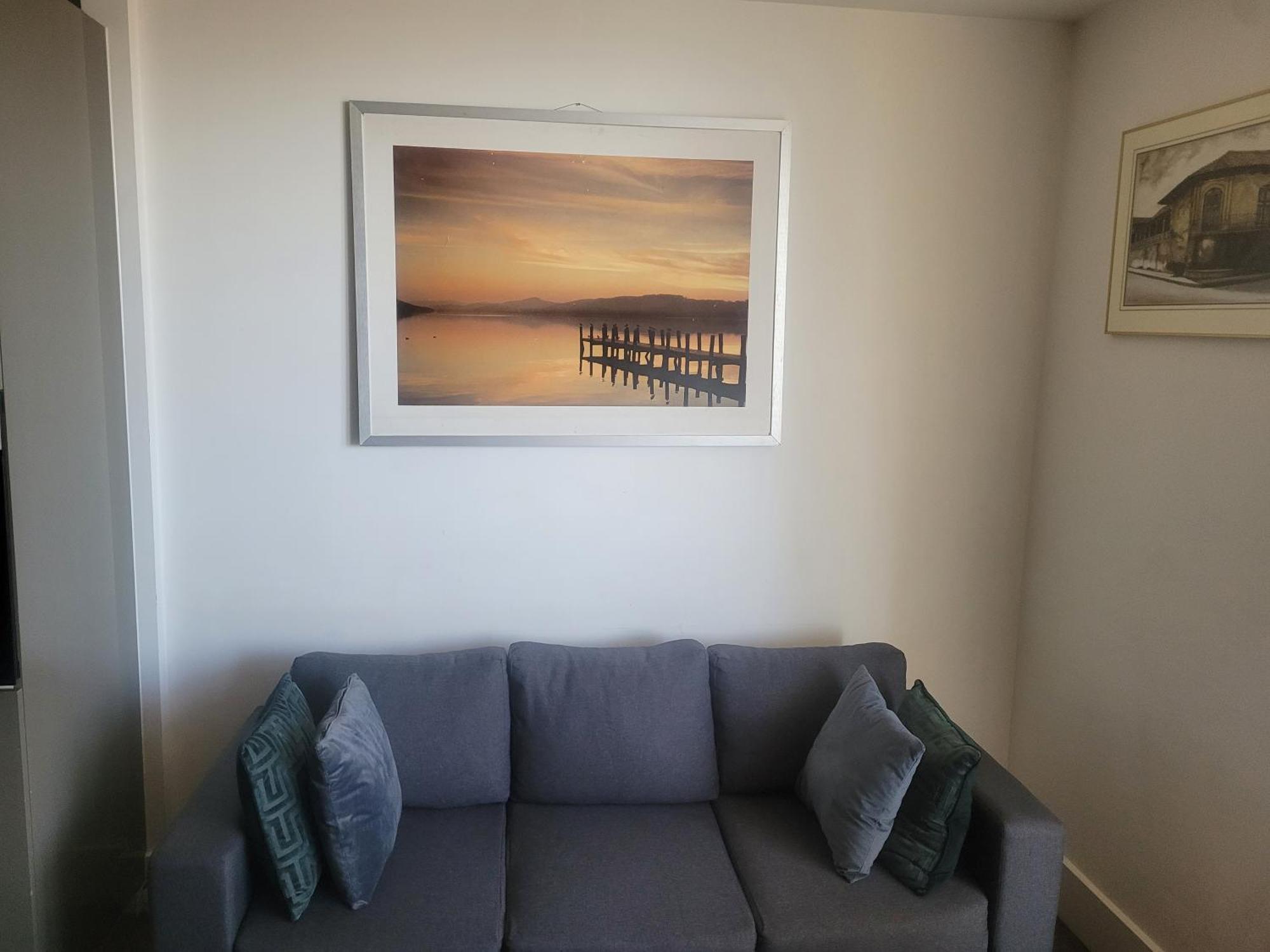 2 Bedroom 2 Bath 1 Ensuite In Roya Asenal Beautiful Views & Parking 伦敦 外观 照片
